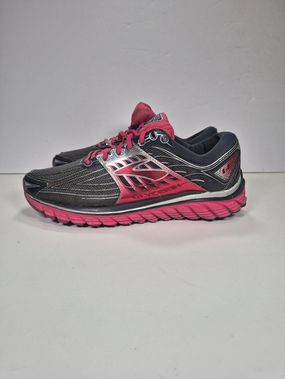 Brooks Glycerine 14 Gray Pink Running Shoes Women’s Size 8.5 B 1202171B093